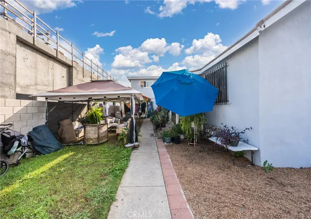 3rd image of 6118 S Main, Los Angeles, CA 90003 | MLS# PW26086737