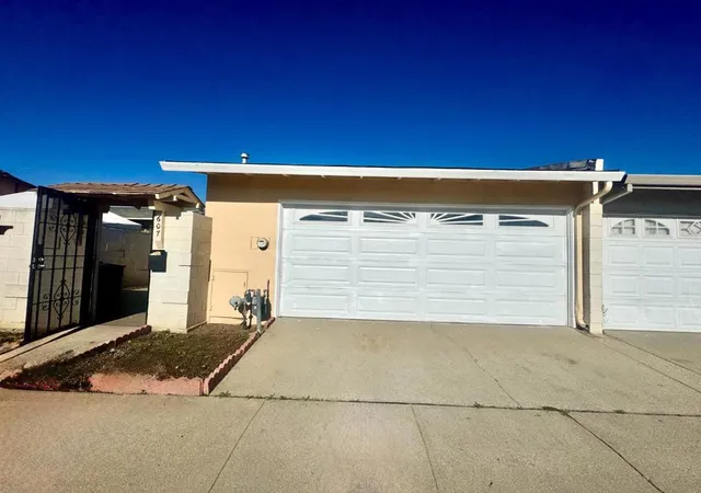 Homes for sale in Salinas, CA | 607 Calaveras Dr, Salinas, CA 93906 | MLS# ML82043972