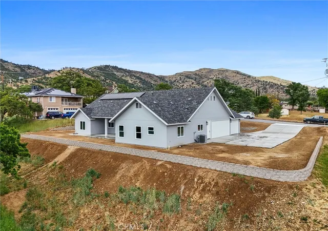 Homes for sale in Tehachapi, CA | 21116 Stage Dr, Tehachapi, CA 93561 | MLS# SR26086829