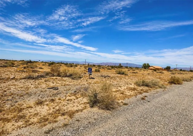 2nd image of 1109 Seaview Ave, Thermal, CA 92274 | MLS# HD26086645