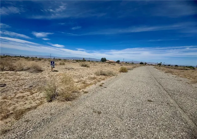 7th image of 1109 Seaview Ave, Thermal, CA 92274 | MLS# HD26086645