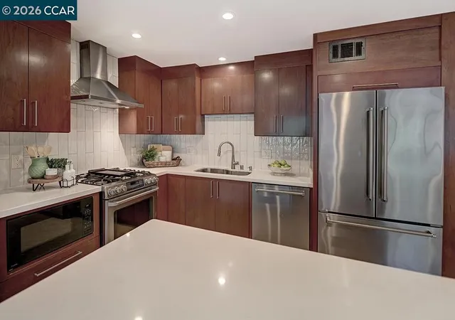 Homes for sale in Walnut Creek, CA | 1345 Singingwood Ct #8, Walnut Creek, CA 94595 | MLS# 41131871