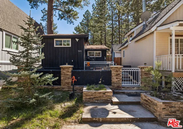 1st image of 565 Lakewood Ln, Big Bear Lake, CA 92315 | MLS# 26674561