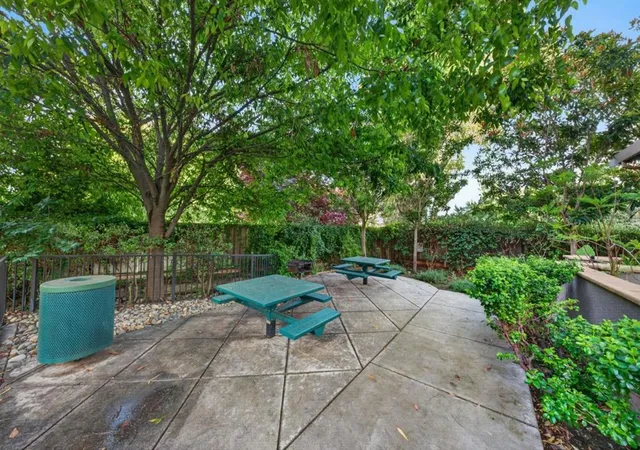 28th image of 650 Almaden Walk Loop, San Jose, CA 95125 | MLS# ML82044020