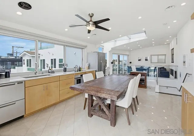 3rd image of 3786 Strandway, San Diego, CA 92109