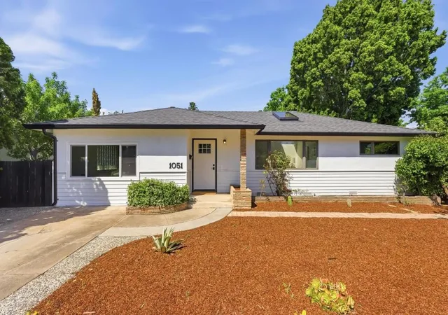 Photo 1 of Sale Pending at 1051 Manhattan Ct, Sunnyvale, CA 94087 | MLS# ML82044026 | Listing updated on 2026-05-27