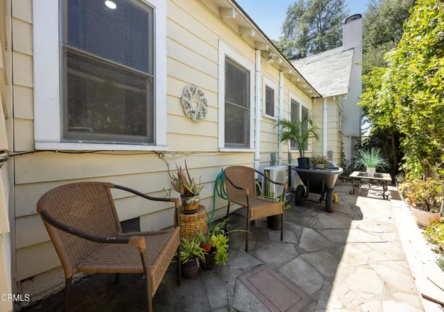 Homes for sale in Altadena, CA | 2122 Navarro Ave, Altadena, CA 91001 | MLS# P1-26769