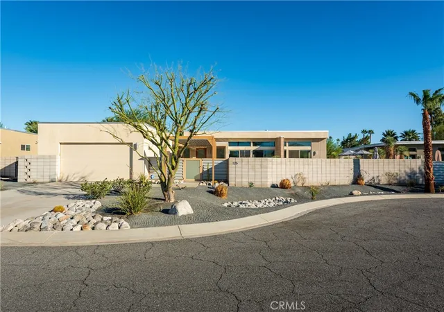 1st image of 1126 Lucent Ct, Palm Springs, CA 92262 | MLS# NP26087060