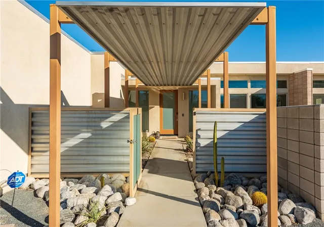 3rd image of 1126 Lucent Ct, Palm Springs, CA 92262 | MLS# NP26087060