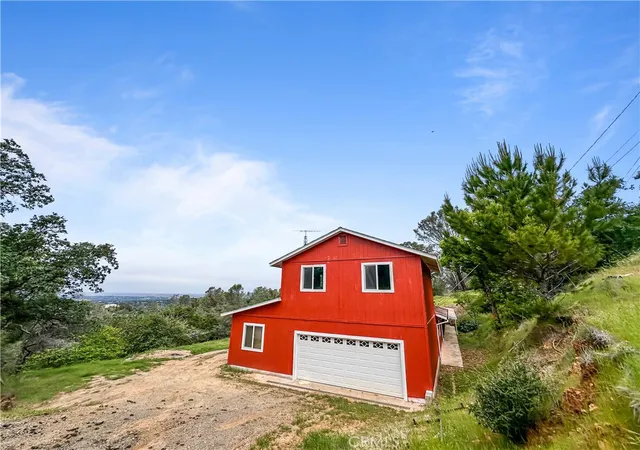 2nd image of 80 Apica Ave, Oroville, CA 95966 | MLS# OR26086161