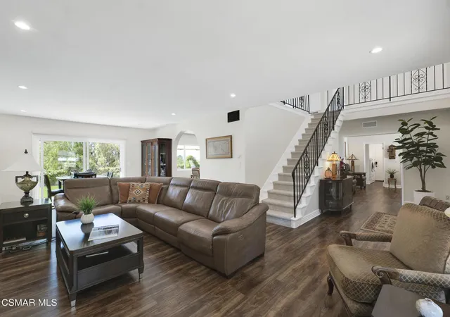 5th image of 863 Falmouth St, Thousand Oaks, CA 91362 | MLS# 226001844
