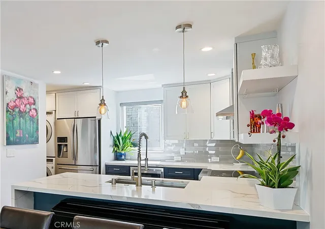 Homes for sale in Marina Del Rey, CA | 3512 Pacific Ave #2, Marina Del Rey, CA 90292 | MLS# SB26084023