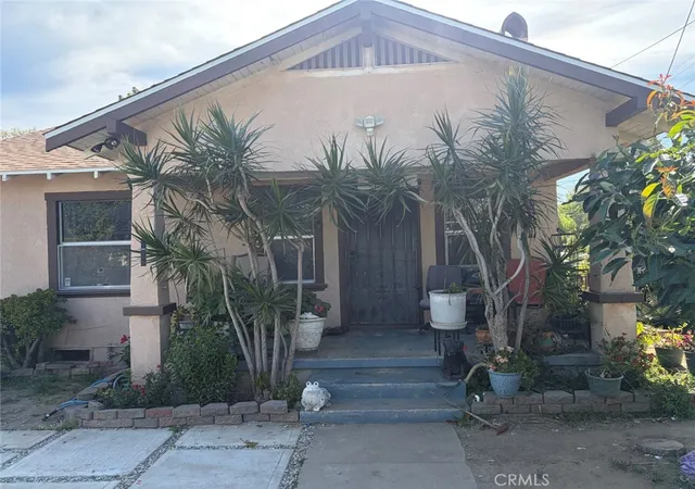 Homes for sale in Santa Paula, CA | 244 N 10th, Santa Paula, CA 93060 | MLS# SR26087039