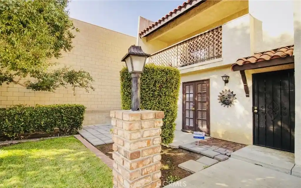 Condo for sale at 17439 Virginia, Bellflower, CA 90706 | MLS# DW26087167