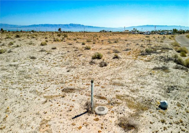 Homes for sale in Thermal, CA | 2711 Twin Lakes Ave, Thermal, CA 92274 | MLS# ND26086824