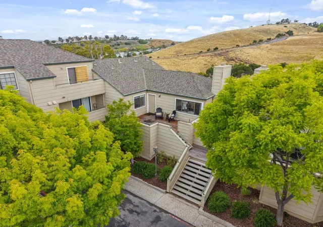 Homes for sale in San Jose, CA | 523 Elk Ridge #6, San Jose, CA 95136 | MLS# ML82044061
