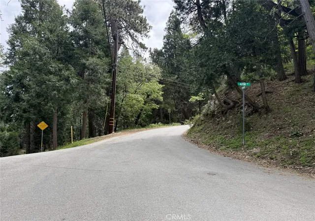 3rd image of 0 Alpine Ct, Crestline, CA 92325 | MLS# SR26083495