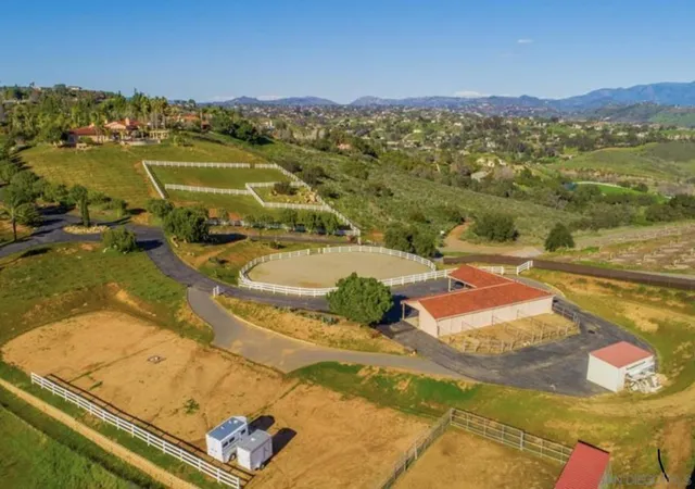 Homes for sale in Bonsall, CA | 5104 Olive Hill Trl, Bonsall, CA 92003 | MLS# 260009585SD