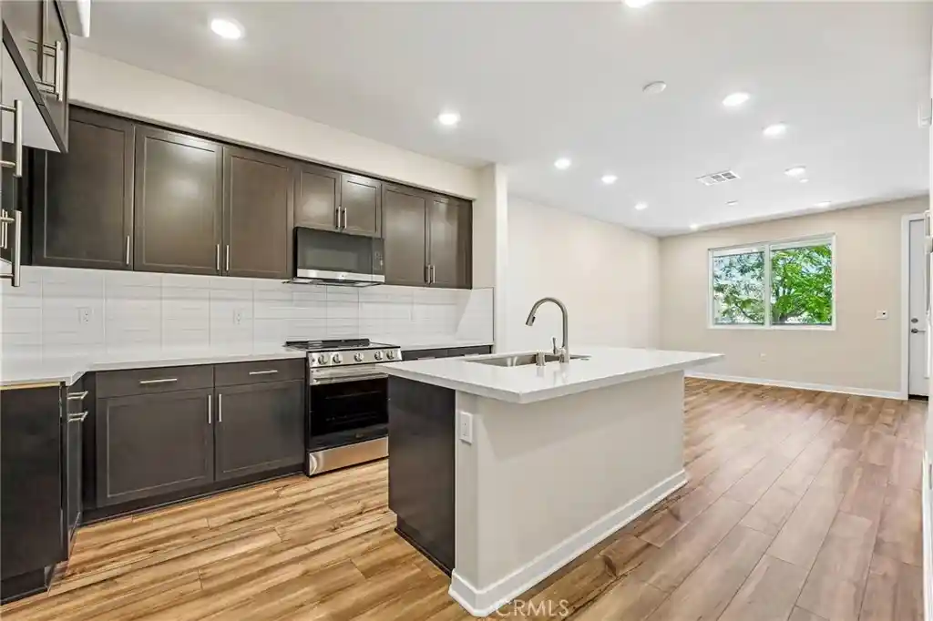 Townhouse for sale at 9524 Hannah Way, Riverside, CA 92503 | MLS# CV26087348