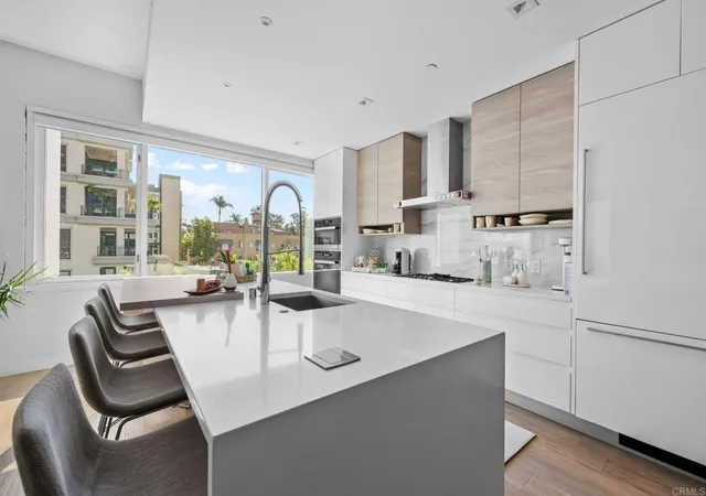 2nd image of 2604 5Th Ave #301, San Diego, CA 92103 | MLS# PTP2603015