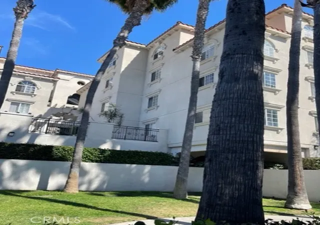 4th image of 7018 Rita Ave # 404, Huntington Park, CA 90255 | MLS# DW26087308