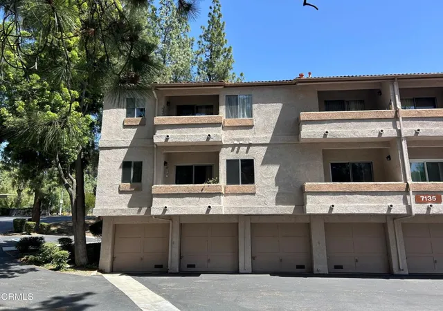25th image of 7135 Woodlake Ave #D, Los Angeles, CA 91307 | MLS# V1-35950