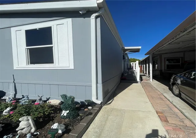 Photo 3 of Sale Pending at 23701 S Western Ave #56, Torrance, CA 90501 | MLS# PV26081642 | Listing updated on 2026-10-02