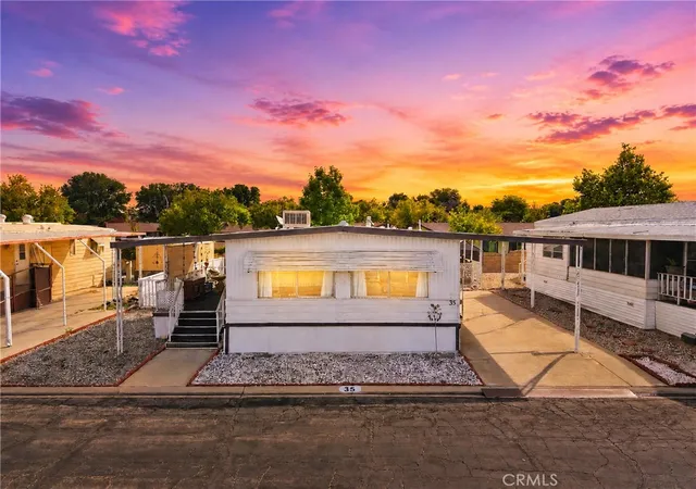 Manufactured home for sale at 9391 California Ave #35, Riverside, CA 92503 | MLS# IG26087649