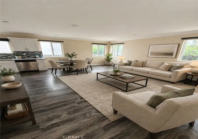 5th image of 4812 Saturn St, Los Angeles, CA 90019 | MLS# PW26087605