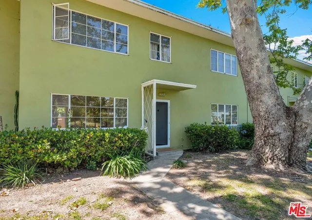 Homes for sale in Los Angeles, CA | 5516 Village Green, Los Angeles, CA 90016 | MLS# 26783991