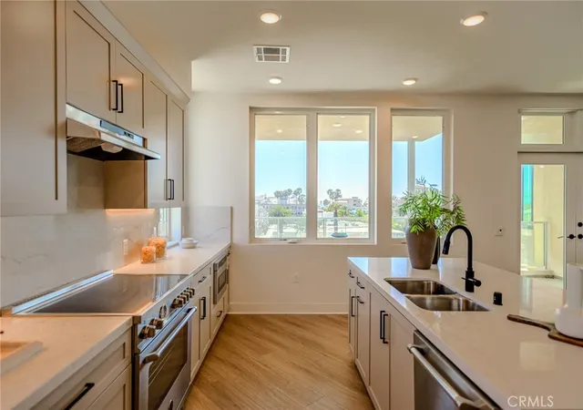 Homes for sale in Huntington Beach, CA | 414 Main #400, Huntington Beach, CA 92648 | MLS# OC26087051