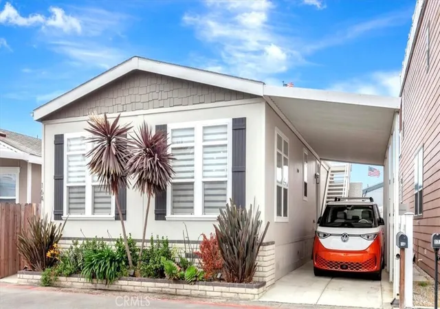 Homes for sale in Huntington Beach, CA | 16a Pacific Coast #16A, Huntington Beach, CA 92646 | MLS# NP26084135