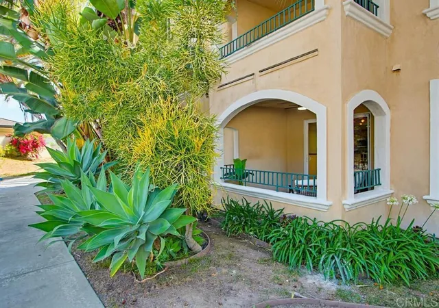 Homes for sale in Oceanside, CA | 150 N River Circle, Oceanside, CA 92057 | Houzeo