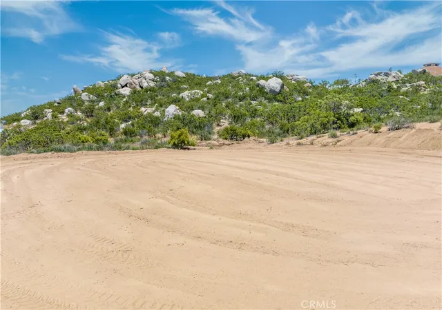 Photo 2 of Land for sale at 712 Rolling Hills Dr, Aguanga, CA 92536 | MLS# SW26087935 | Listing updated on 2026-04-24