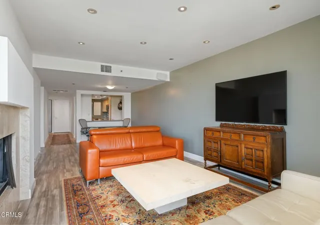 Homes for sale in Santa Monica, CA | 2920 Neilson Wy, Santa Monica, CA 90405