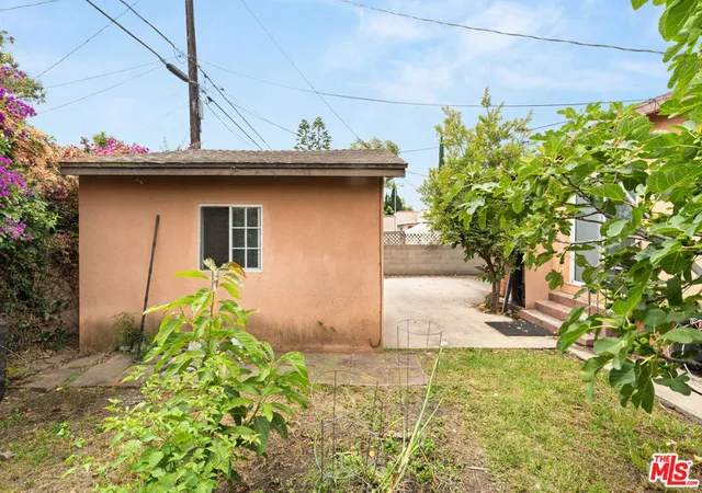 Photo 15 of Single family home for sale at 1622 S Spaulding Ave, Los Angeles, CA 90019 | MLS# 26786391 | Listing updated on 2026-08-31