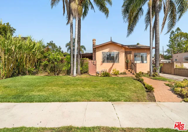 Photo 1 of Single family home for sale at 1622 S Spaulding Ave, Los Angeles, CA 90019 | MLS# 26786391 | Listing updated on 2026-08-31