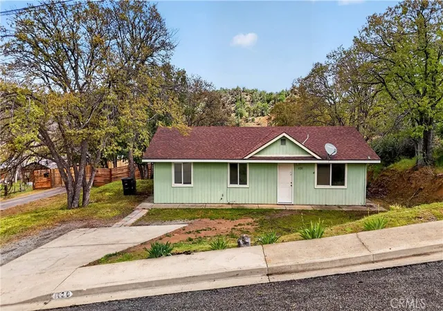3rd image of 1120 Bluebird, Yreka, CA 96097 | MLS# SN26086617