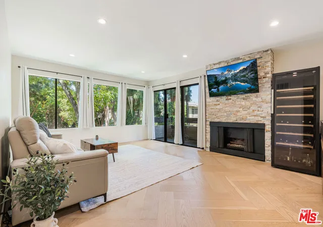 Homes for sale in West Hollywood, CA | 950 N Kings Rd #216, West Hollywood, CA 90069 | MLS# 26738965