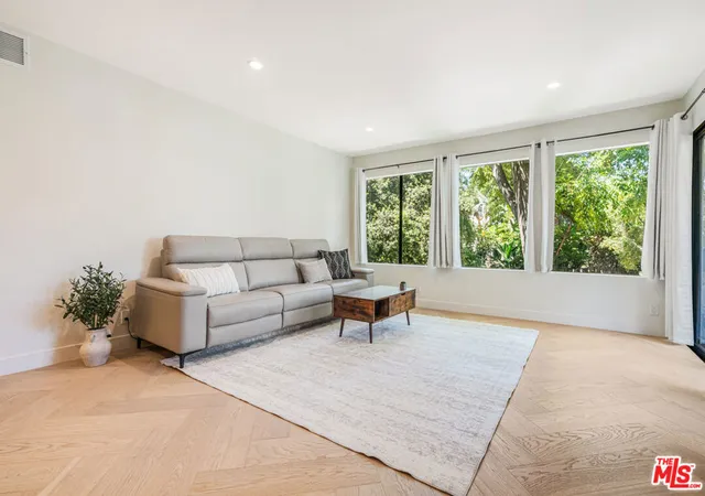 Homes for sale in West Hollywood, CA | 950 N Kings Rd #216, West Hollywood, CA 90069 | MLS# 26738965