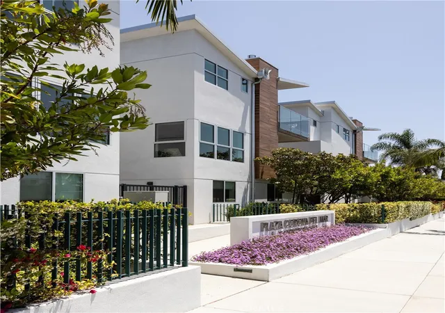 50th image of 3920 E Coast Hwy, Corona Del Mar, CA 92625 | MLS# NP26086431