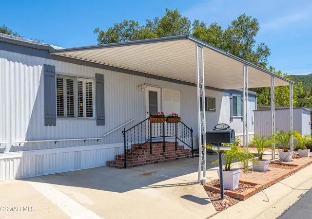 Photo 3 of Manufactured home for sale at 136 Phyllis Way #136, Newbury Park, CA 91320 | MLS# 226001873 | Listing updated on 2026-09-17