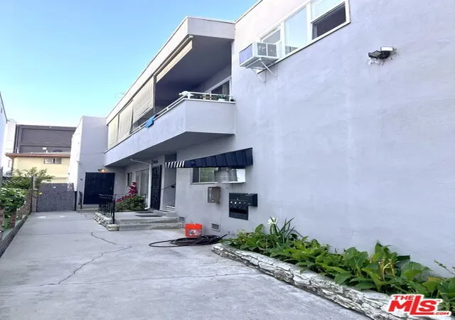 3rd image of 8616 Gregory Wy, Los Angeles, CA 90035 | MLS# 26708273