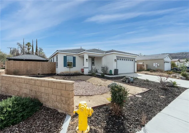 Photo 2 of Single family home for sale at 27006 Madison Ct, Hemet, CA 92544 | MLS# MB26088240 | Listing updated on 2026-09-24