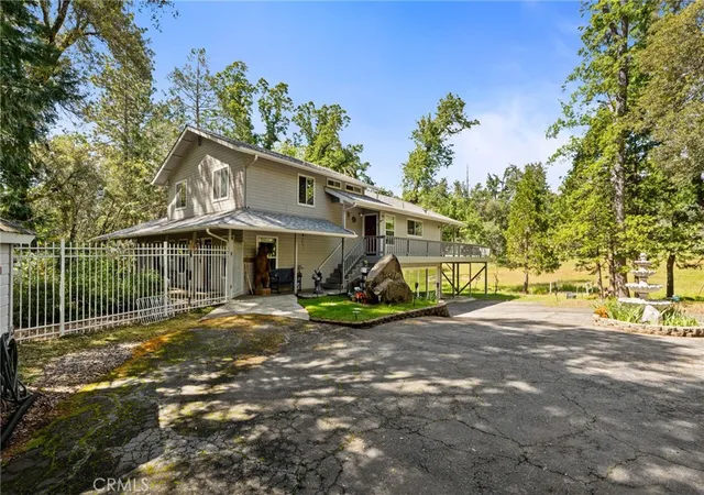 Photo 2 of Sale Pending at 36556 Mudge Ranch Rd, Coarsegold, CA 93614 | MLS# FR26088004 | Listing updated on 2026-09-29
