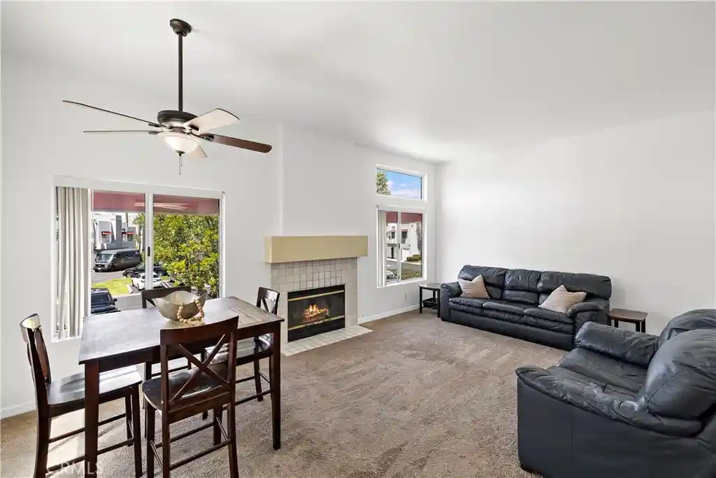 Listing Photo 2 - Condo for sale in 26828 Turquoise located at 26828 Turquoise, Mission Viejo, CA 92691 - Unit 26828 Turquoise
