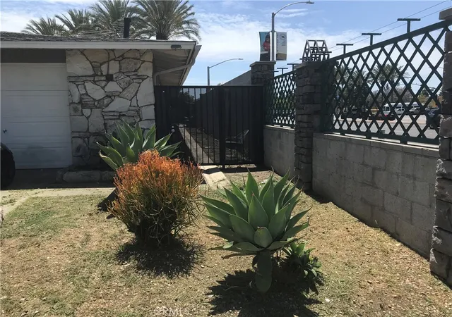 5th image of 1250 W 2Nd, Santa Ana, CA 92703 | MLS# IV26088363