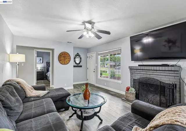 5th image of 1225 W Beverly Pl, Tracy, CA 95376 | MLS# 41132117