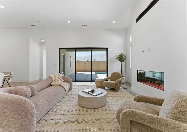 Photo 4 of Sale Pending at 1403 Celadon St, Palm Springs, CA 92262 | MLS# OC26088475 | Listing updated on 2026-06-01