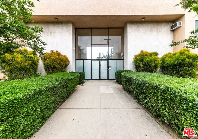 2nd image of 5232 Corteen Pl #25, Valley Village, CA 91607 | MLS# 26792331